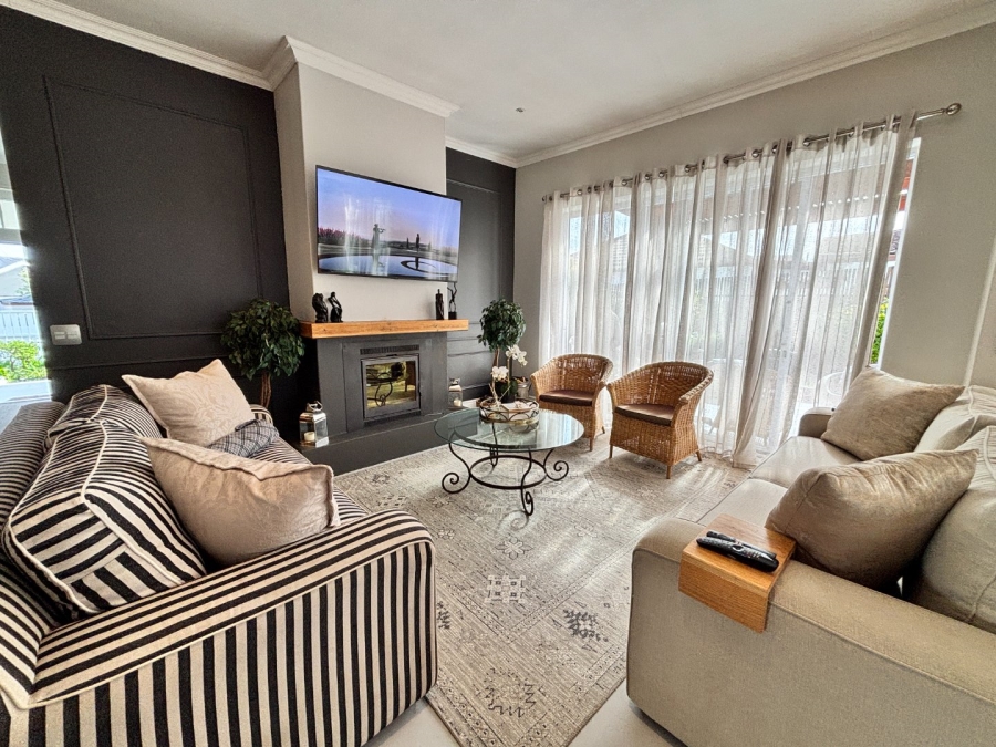 4 Bedroom Property for Sale in Gordons Bay Village Western Cape